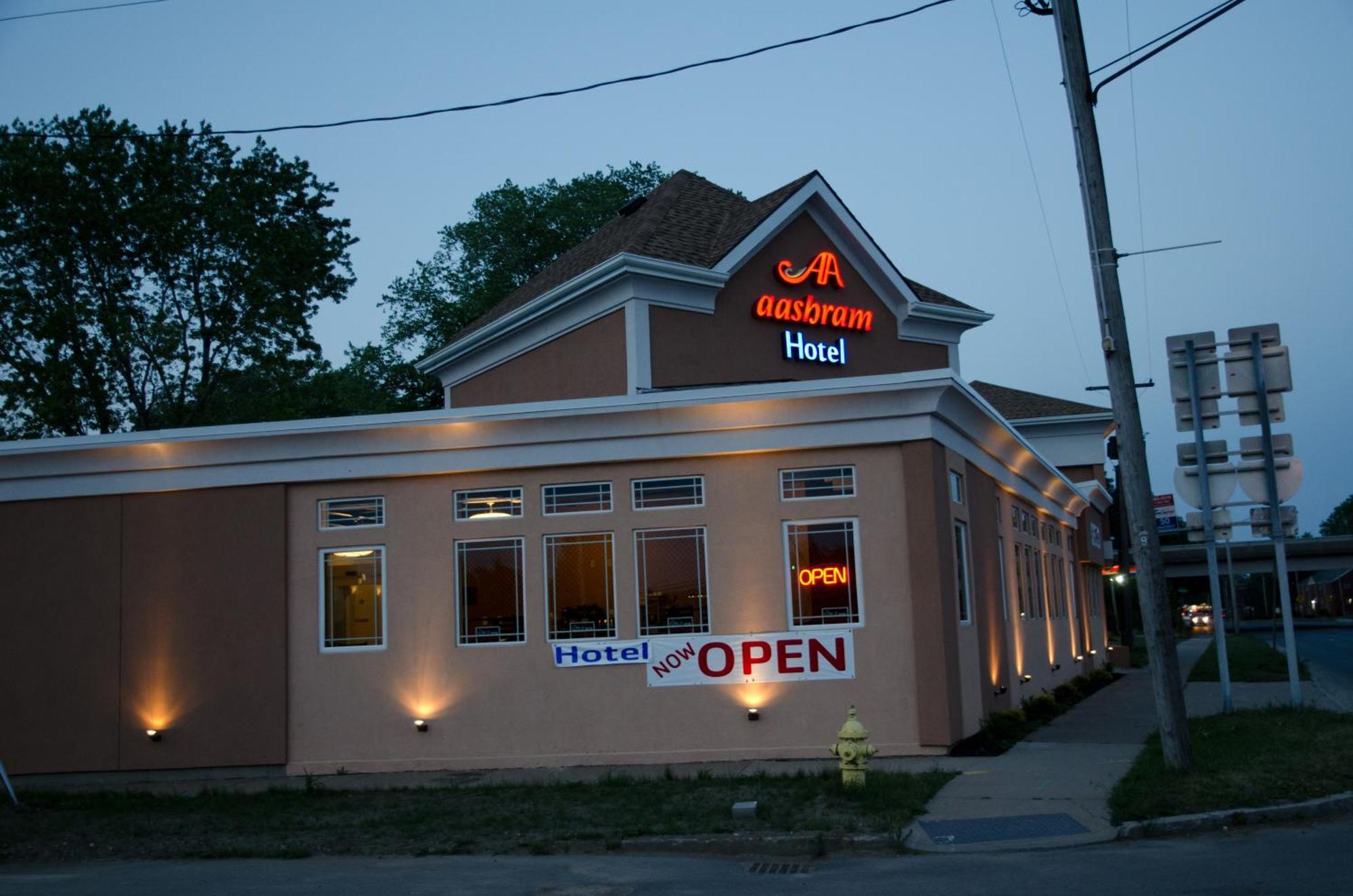 Aashram Hotel By Niagara River Niagara Falls Exterior foto