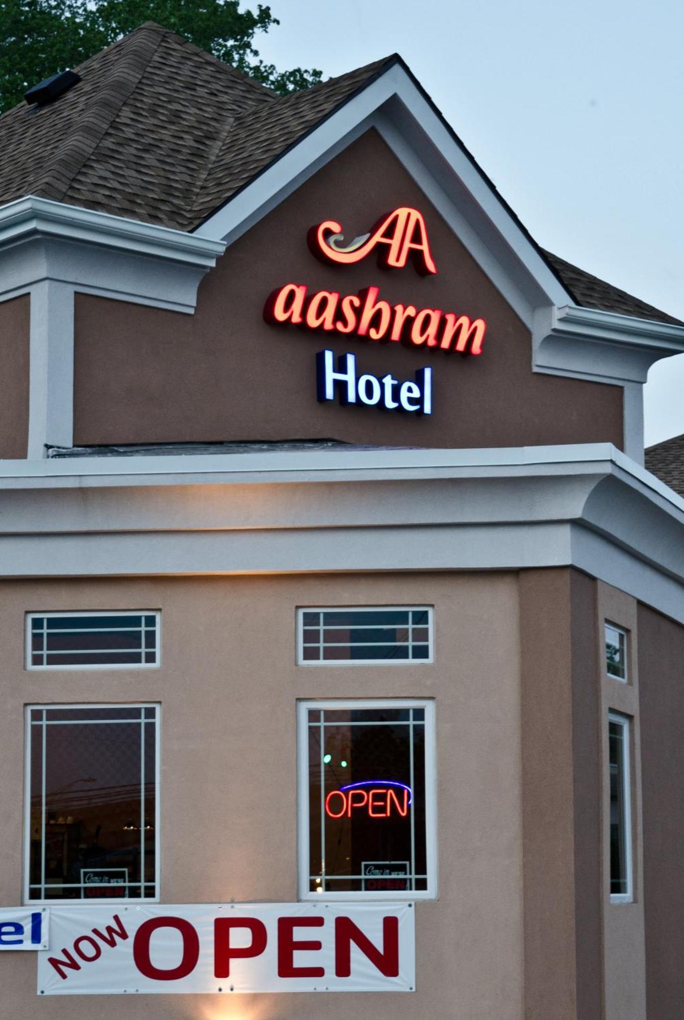 Aashram Hotel By Niagara River Niagara Falls Exterior foto